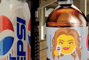 Cindy Crawford dans une nouvelle campagne publicitaire de Pepsi