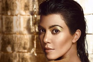Kourtney Kardashian, le nouveau visage de Manuka Doctor