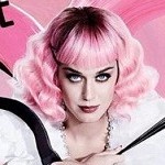 Katy Perry présente le nouveau parfum de sa marque en partenariat avec Coty